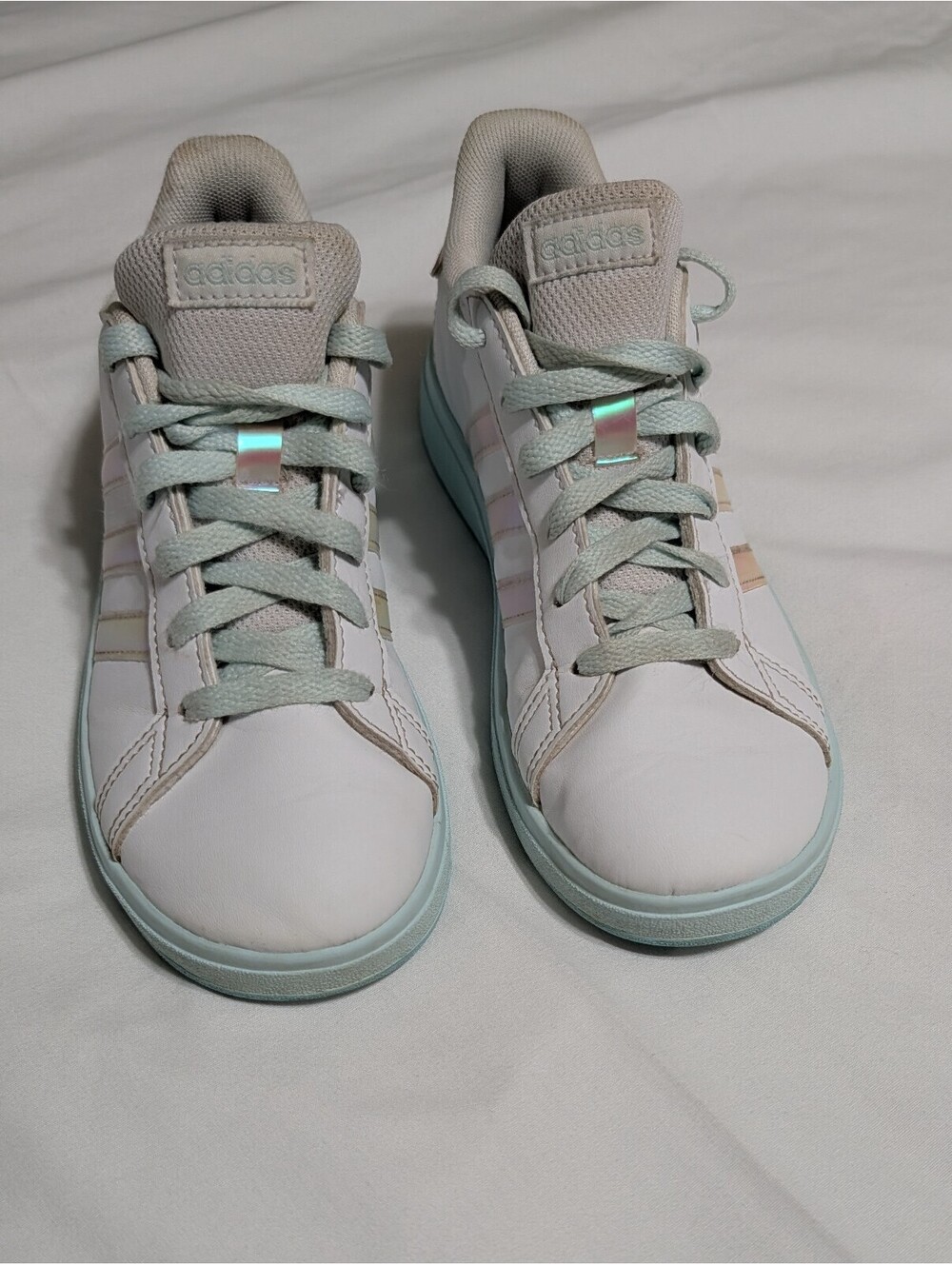 adidas Grand Court 2.0 Kids Sneakers Size 3 White Iridescent Aqua JR6097